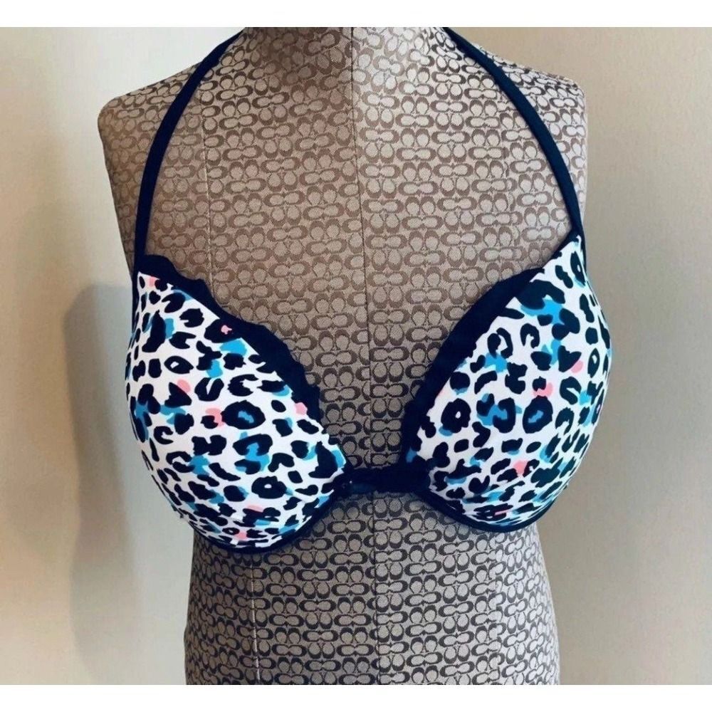 Swimsuit - Picture 7 of 11